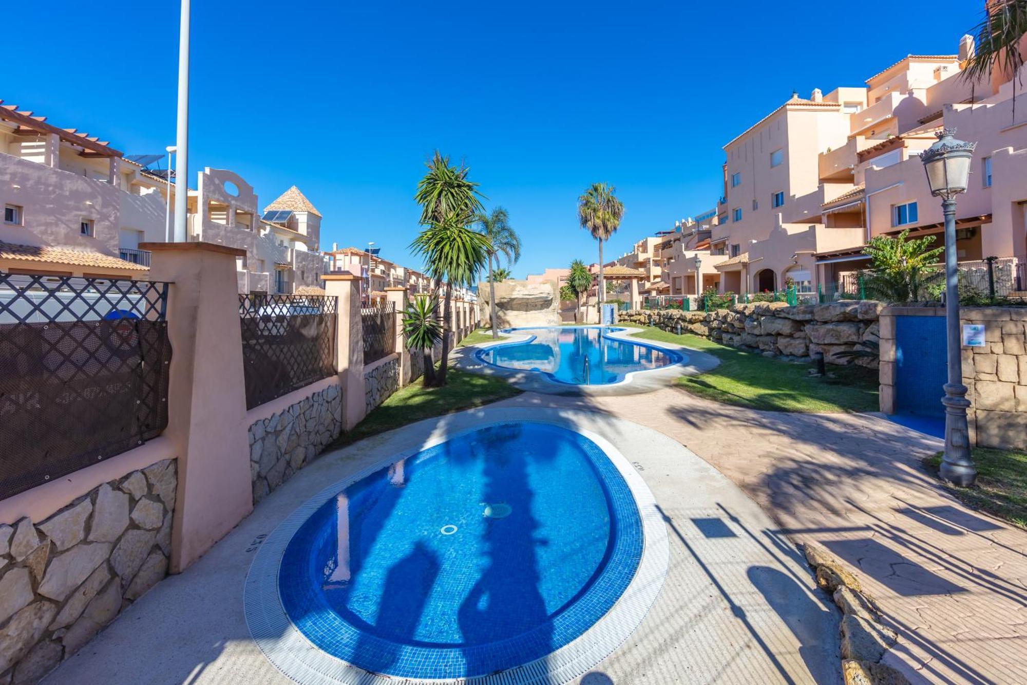 Surf Apartment - Wifi - Parking - Swimming Pool - Patio - Garden Тарифа Экстерьер фото